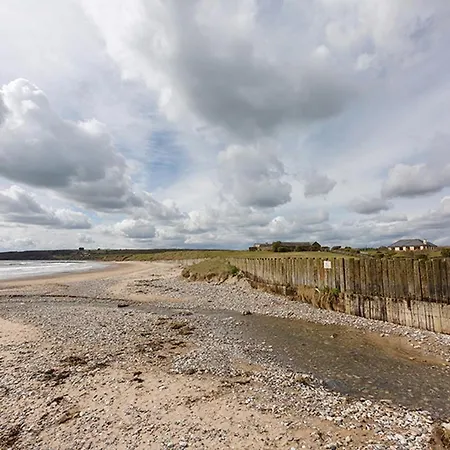 Yeats, Ardmore Beach, Co.waterford Moord